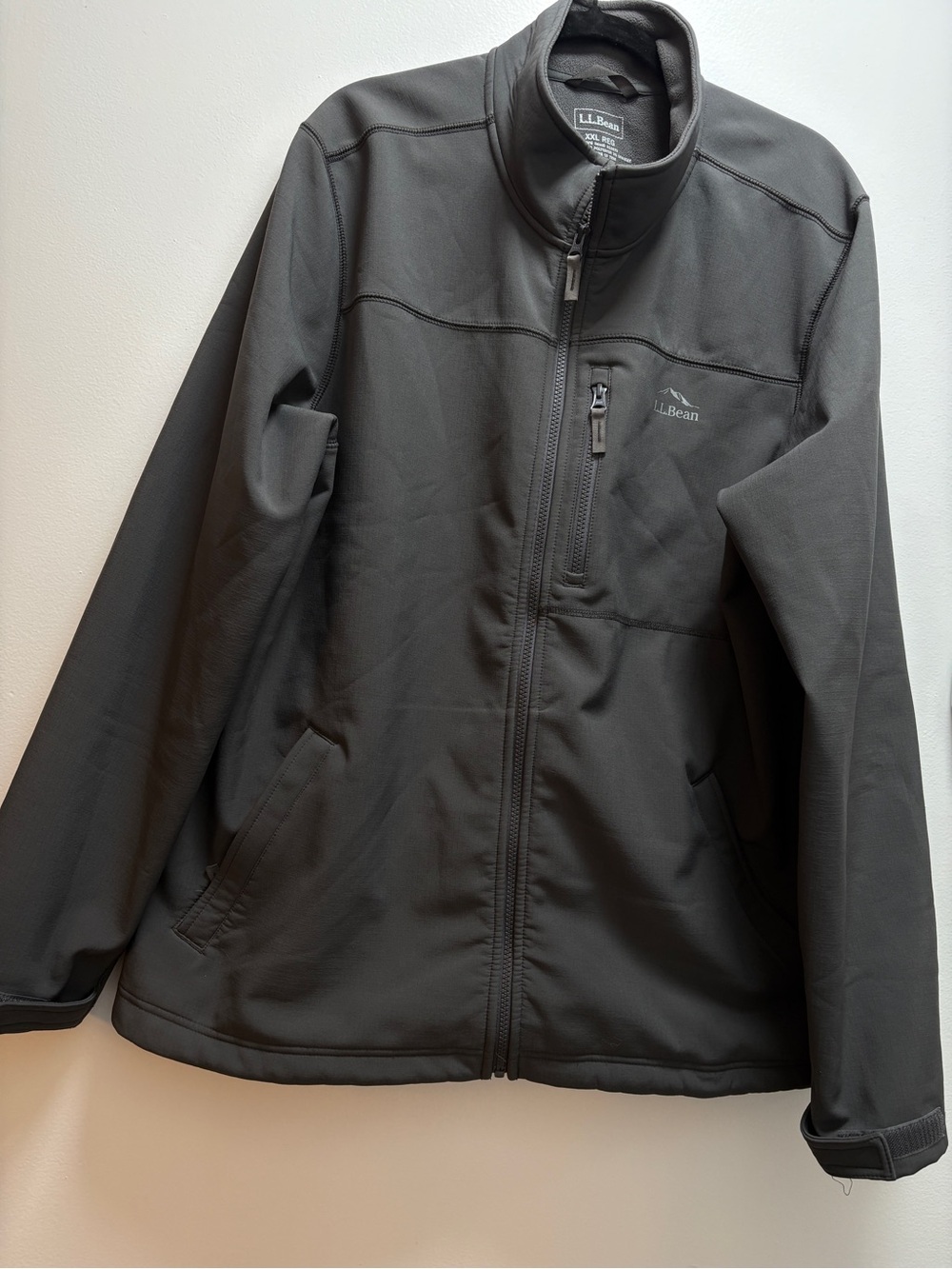 L.L. Bean Men's Softshell Jacket in Dark Gray Cabincore Business Casual